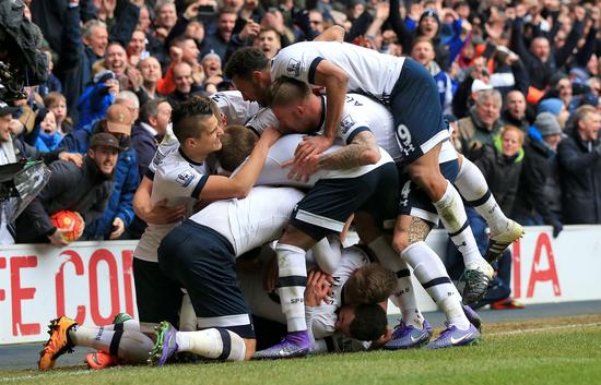 打法巨变？吧友们认为Yagao替补Scout出征S赛后 LNG取得什么成绩？