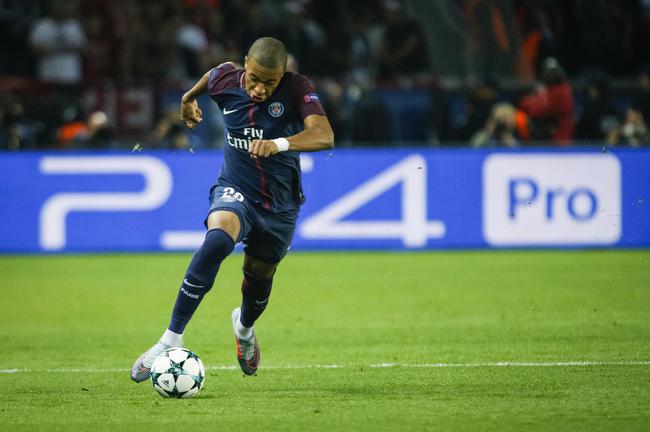 Fenfen ：我听说的是有两个队在找Tarzan，一个LPL的 一个LCK的