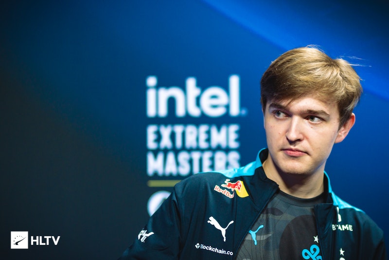 Doinb ：有别的队长问小草包你接单到时候你打训练赛吗？他说不打